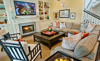Comfortable-and-Stylish-Colorful-Home-Interiors-Living-Room-Sofa-with-Fireplace
